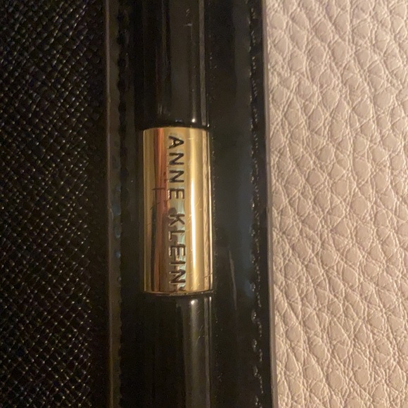 nice black white and gold shoulder bag - Picture 2 of 3